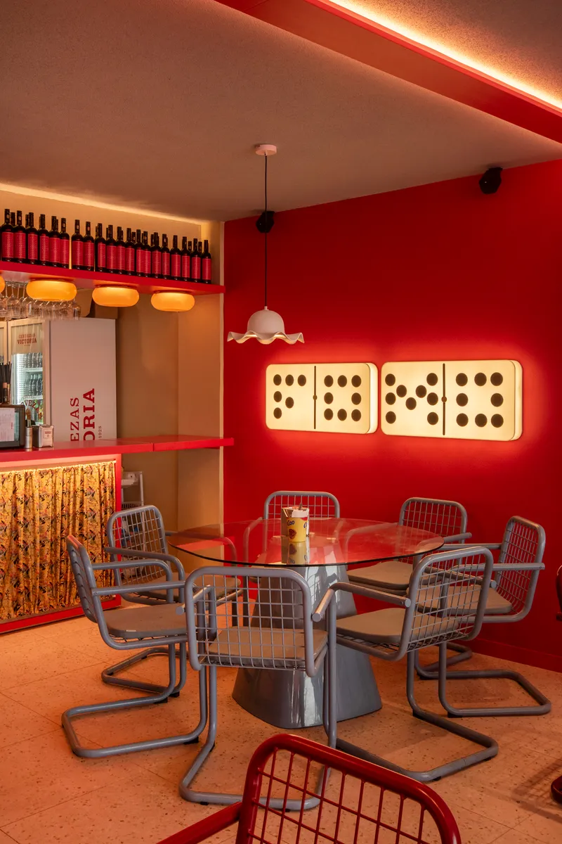 El comedor de FOMO Playa, en el barrio de Pedregalejo